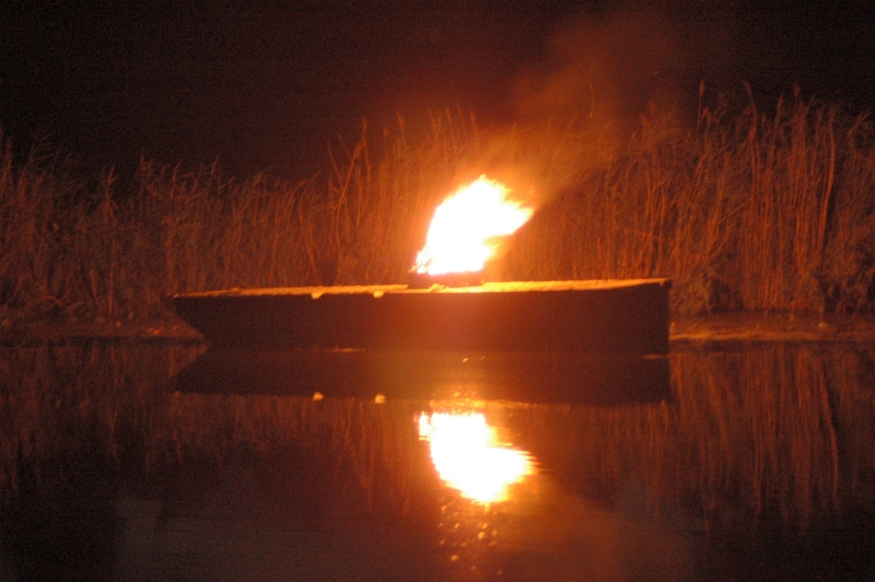 Galowa Noc Świętojańska - ogniska na jeziorze kozienickim